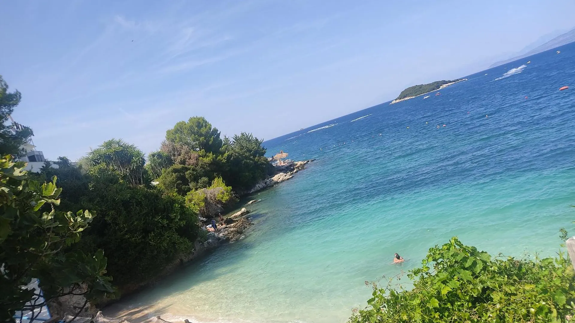 Studio Taraj Ksamil Albania